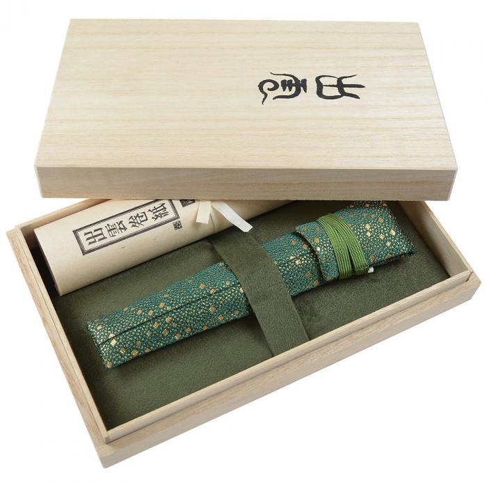 Platinum Izumo Akatame Red Urushi Fountain Pen packaging