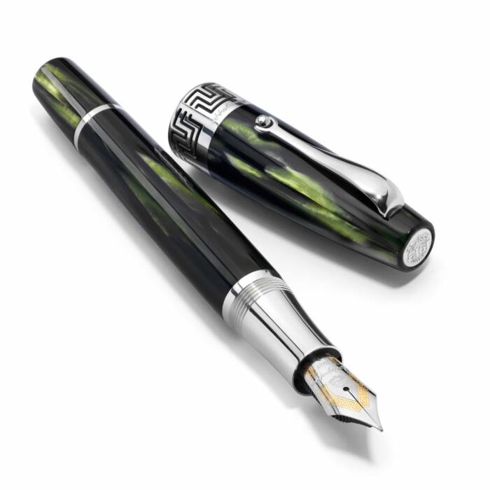 Montegrappa-Extra-1930-bamboo-black-uncapped-nibsmith