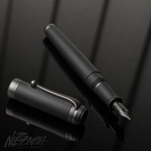 aurora-talentum-all-black-27