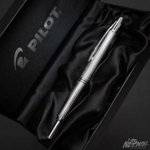 pilot vanishing point stripes-22