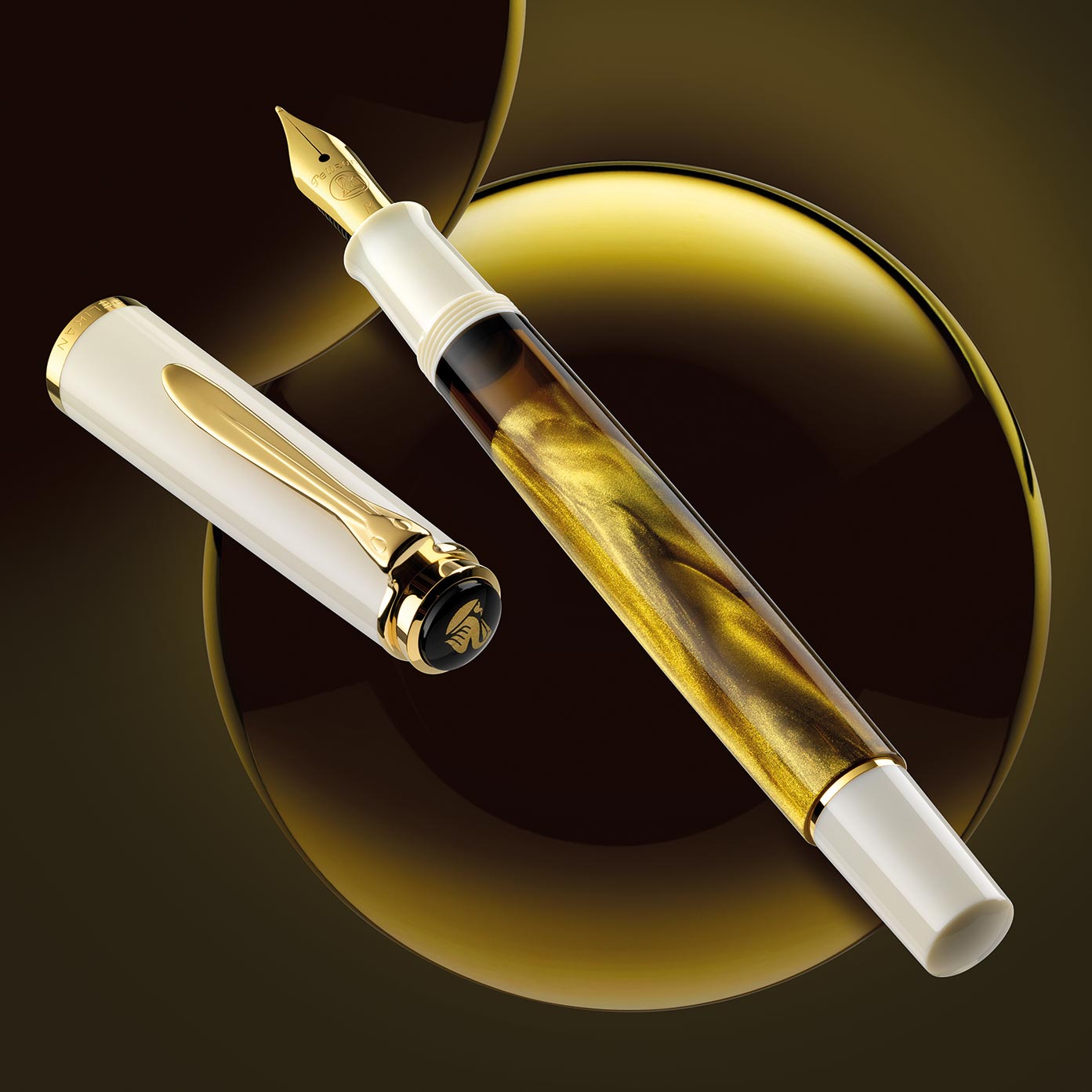 NEW Fountain pen Pelikan Classic M200 Gold-marbled piston mechanism 