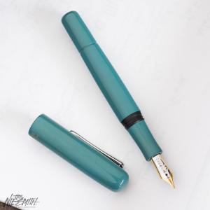 taccia horizon aquatic blue fountain pen nibsmith-42