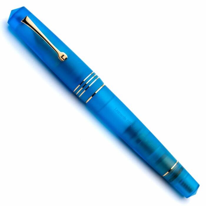 leonardo-pura-blue-gold-fountain-pen-capped-nibsmith