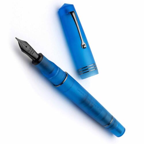 leonardo-pura-blue-ruthenium-fountain-pen-uncapped-nibsmith