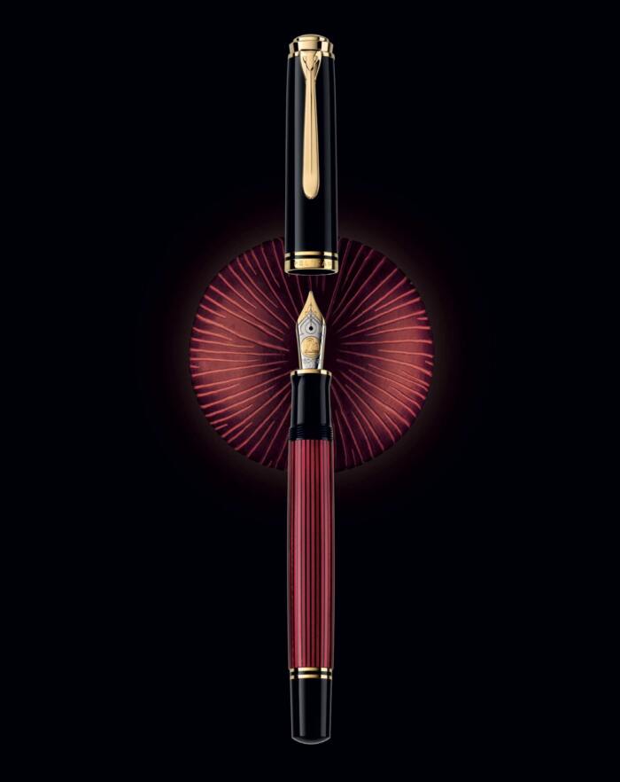 Pelikan-800-Black-Red-fountain-pen-uncapped-nibsmith-1