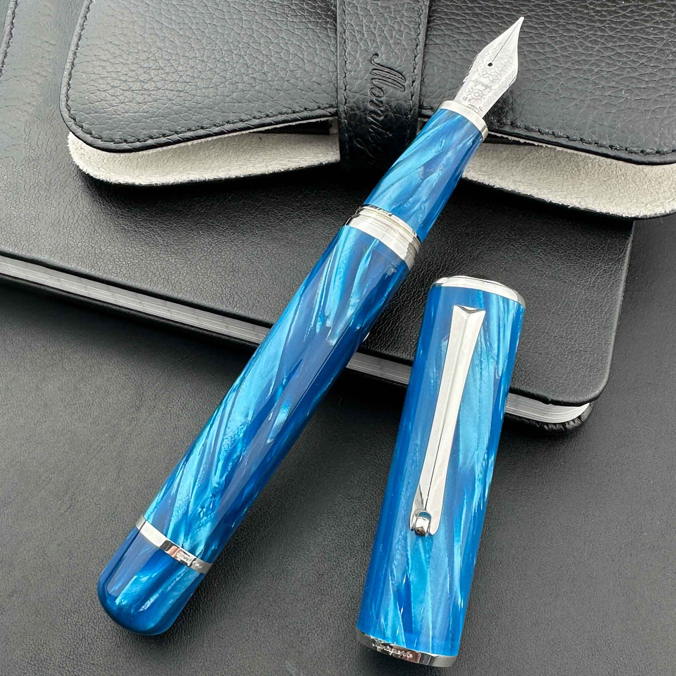 Montegrappa-celluloid-masters-arte-fountain-pen-turquoise-nibsmith