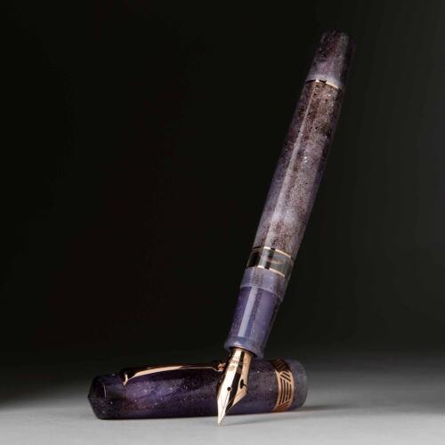 Leonardo-momento-magico-fountain-pen-amethyst-rose-gold-uncapped-nibsmith-1