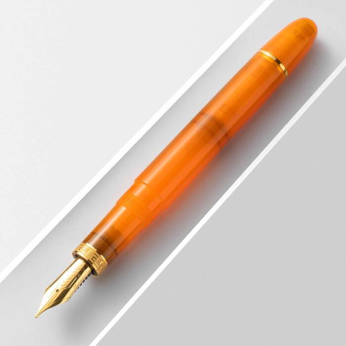 Omas-Ogiva-Arancione-gold-trim-fountain-pen-uncapped-nibsmith