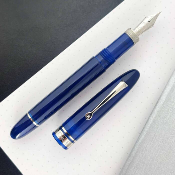 Omas-Ogiva-Blu-silver-fountain-pen-uncapped-nibsmith