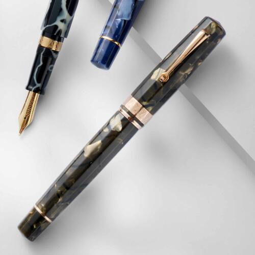 Omas-Paragon-fountain-pen-saft-green-rose-gold-capped-nibsmith