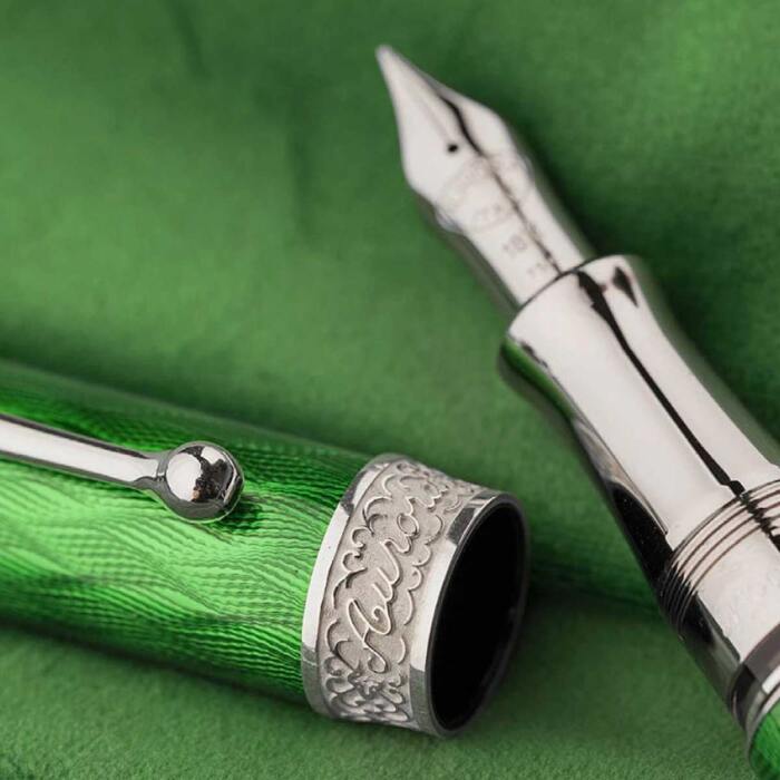 Aurora-Conte-Fountain-Pen-capband-nibsmith